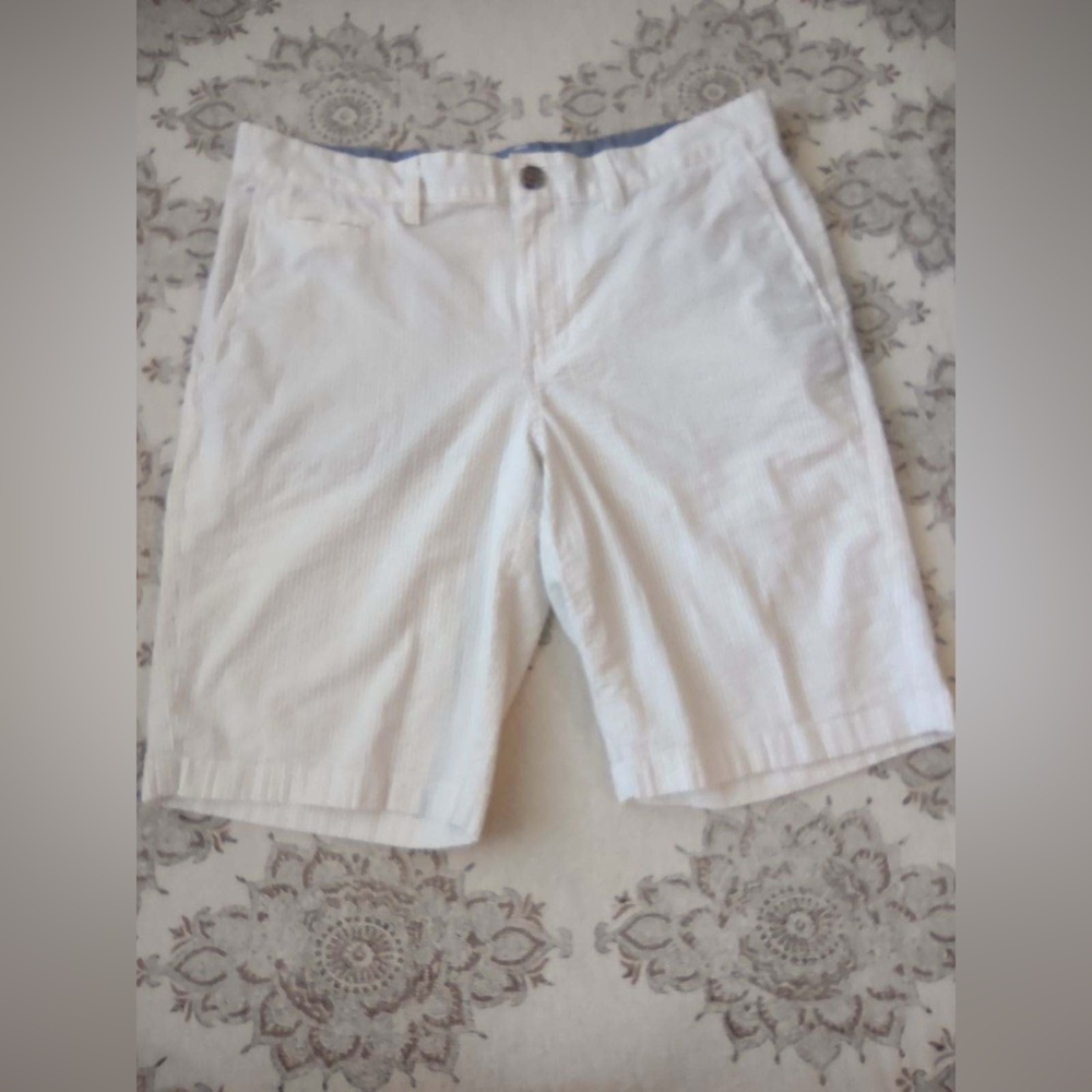 WALLIN & BROS. Men’s Crea & Tan Seersucker Flat Front Short. EUC 33W